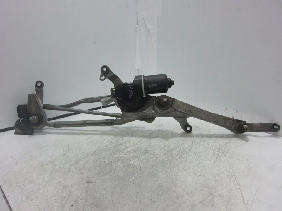 Foto de MOTOR LIMPIA DELANTERO LEXUS RX (GGL1/GYL1) 3.5 V6 24V CAT (249 CV / 183 KW) referencia 8511048200