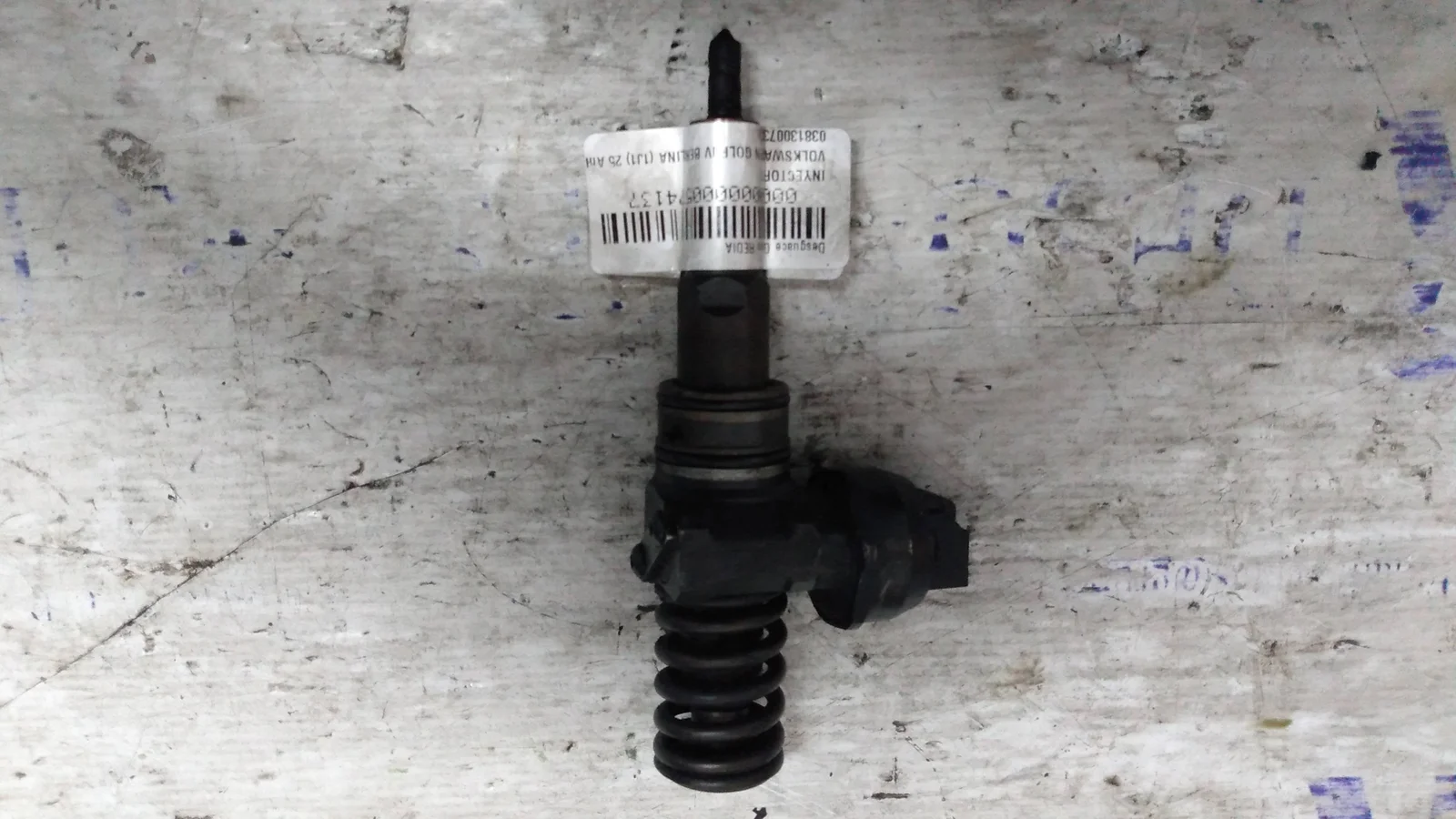 Foto de INYECTOR VOLKSWAGEN GOLF IV BERLINA (1J1)(10.1997) 1.9 TDI (110 CV / 81 KW) referencia 038130073AJ