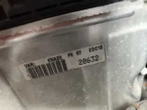 Foto de CENTRALITA MOTOR UCE CITROEN XSARA PICASSO 2.0 HDi CAT (RHY / DW10TD) (90 CV / 66 KW) foto 2