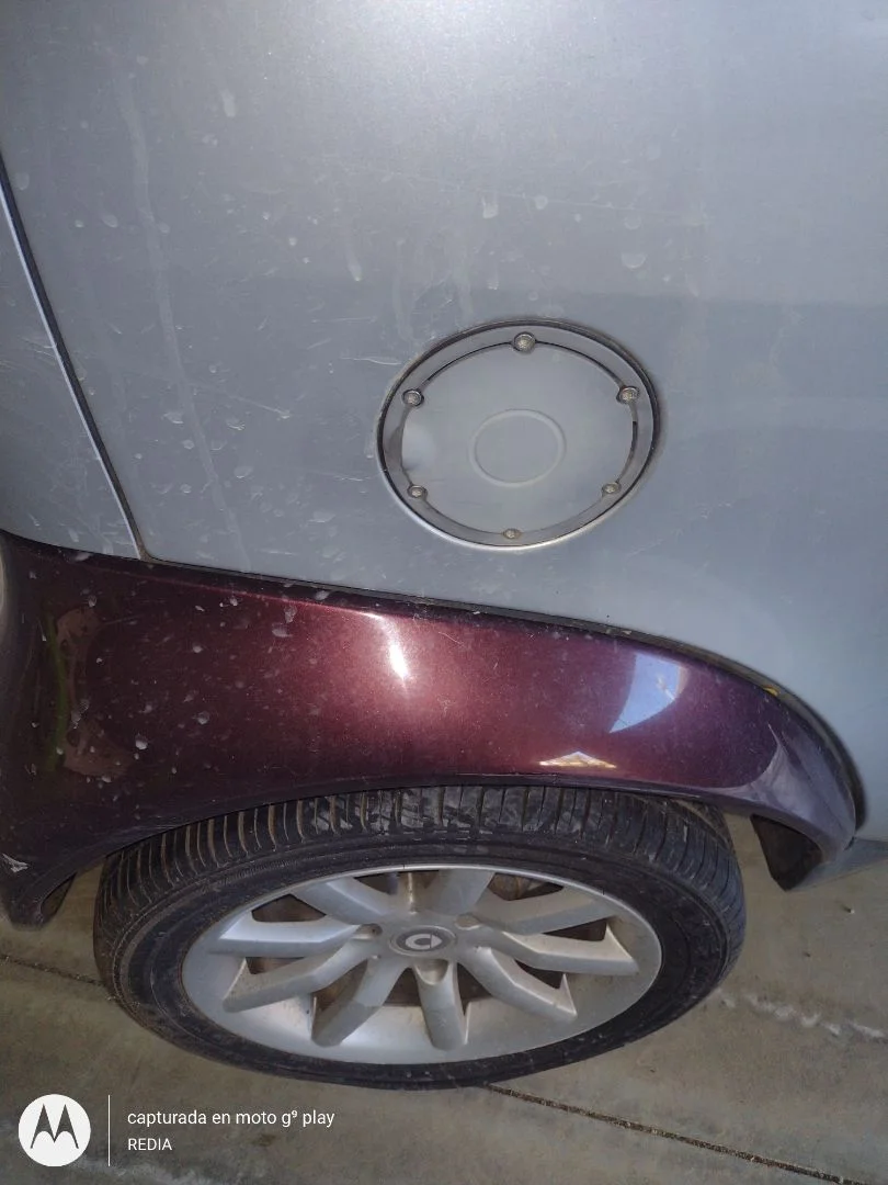 Foto de TAPA EXTERIOR COMBUSTIBLE SMART FORTWO COUPE 0.7 Turbo CAT (61 CV / 45 KW)