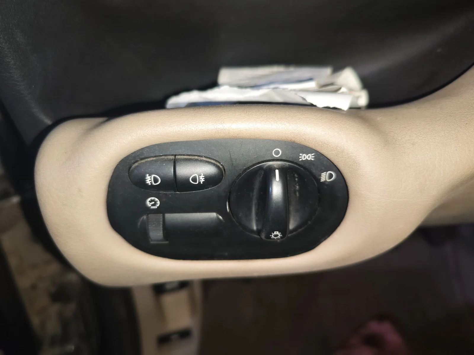Foto de MANDO LUCES MG ROVER ROVER 75 (RJ) 2.0 16V CDT (116 CV / 85 KW) referencia XPC100151PUY