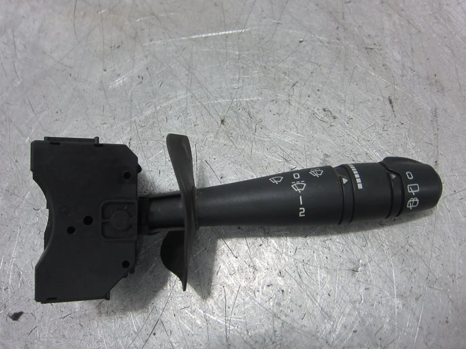 Foto de MANDO LIMPIA RENAULT CLIO II FASE II (B/CB0) 1.2 (75 CV / 55 KW) referencia 140973