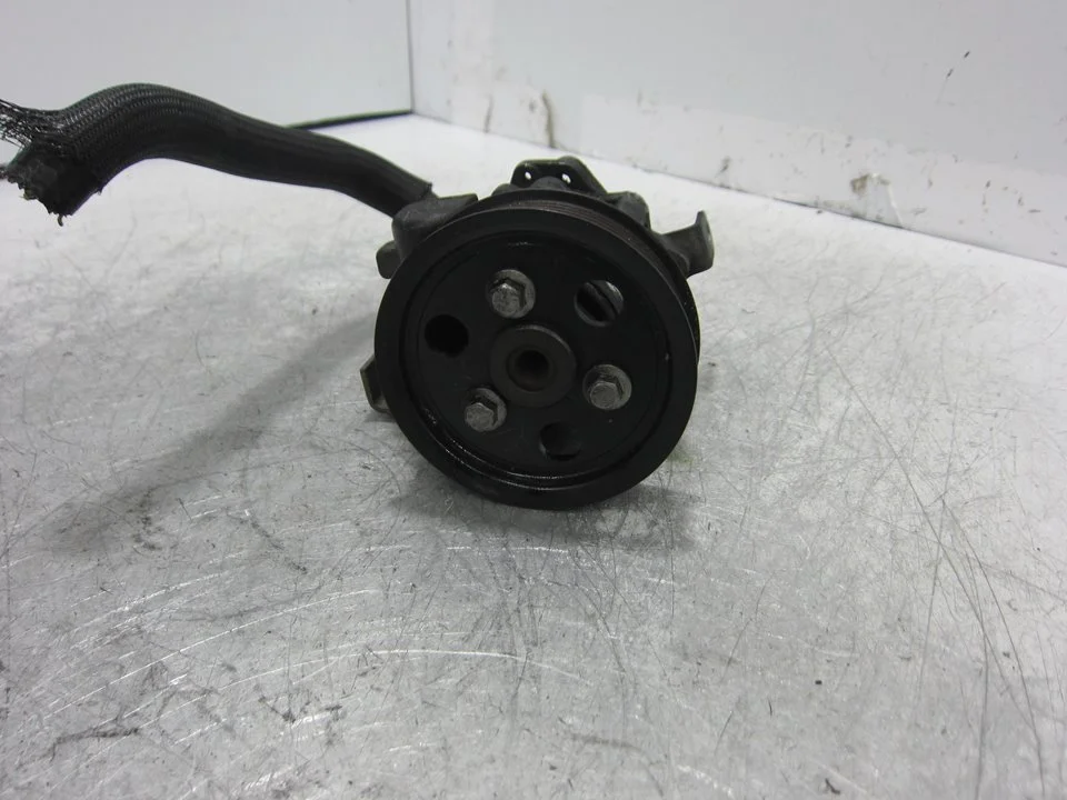 Foto de BOMBA DIRECCION PEUGEOT 407 COUPÉ 2.7 HDi FAP CAT (UHZ / DT17TED4) (204 CV / 150 KW) referencia 9659604580