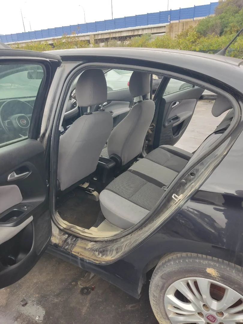 Foto de GOMAS CONTORNO PUERTA FIAT II TIPO (356) BERLINA 1.4 (95 CV / 70 KW)