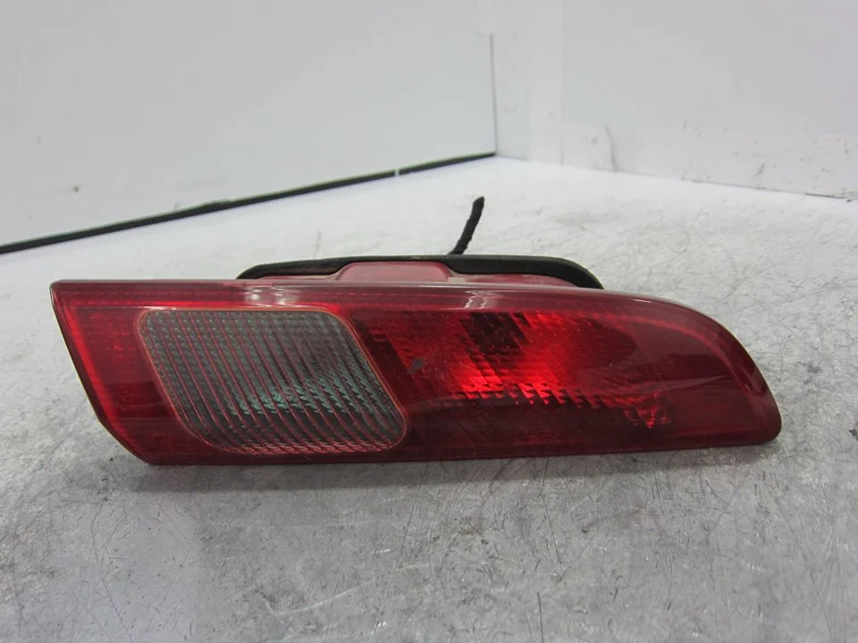 Foto de PILOTO TRASERO IZQUIERDO ALFA ROMEO 156