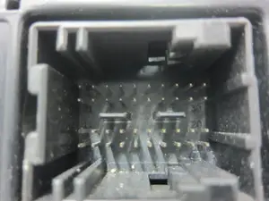 Foto de MANDO MULTIFUNCION PEUGEOT 307 (S1)(04.2001) 1.4 HDi (68 CV / 50 KW) referencia 96573322XA foto 2