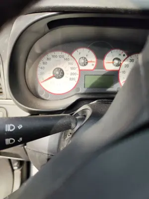 Foto de CUADRO INSTRUMENTOS FIAT GRANDE PUNTO (199) 1.4 (95 CV / 70 KW) foto 2