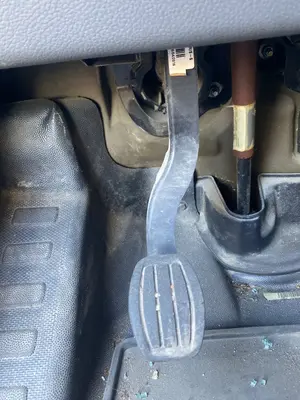 Foto de PEDAL EMBRAGUE PEUGEOT EXPERT FURGÓN