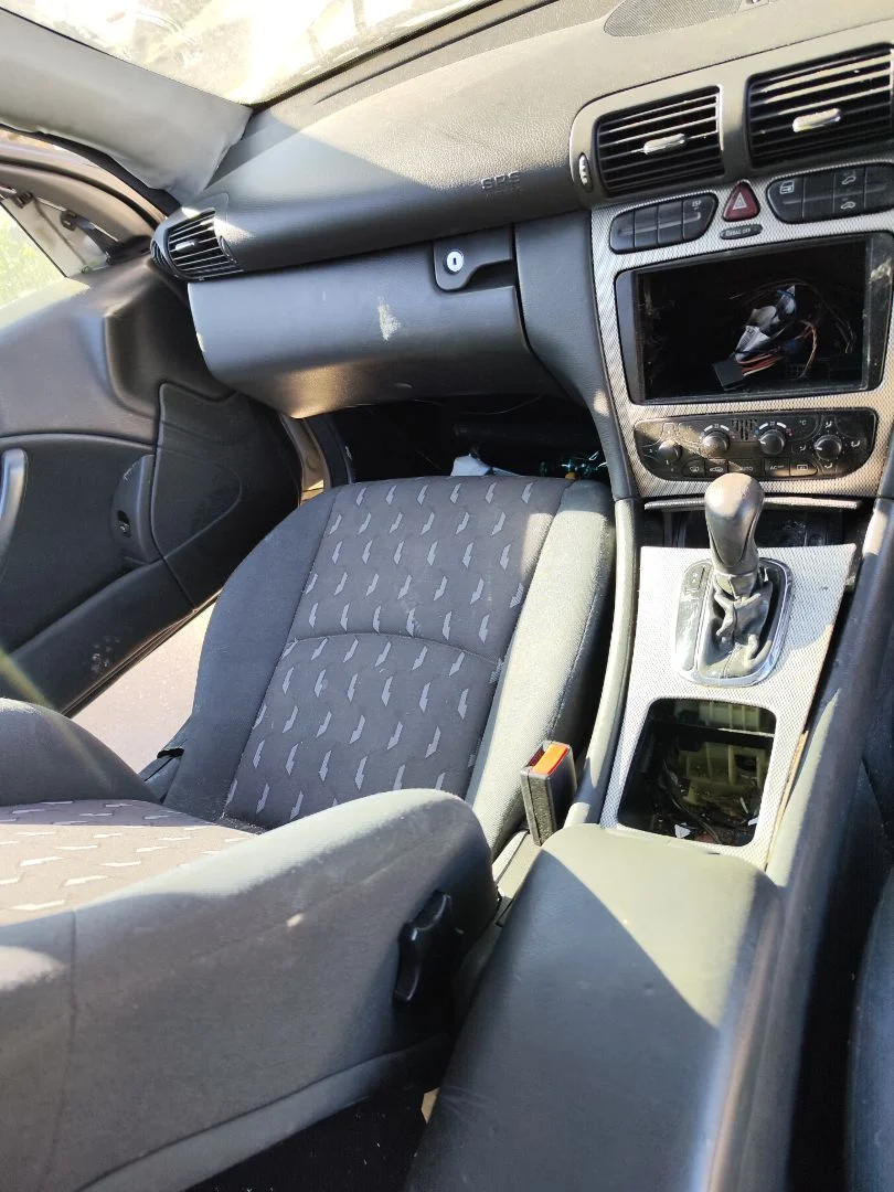 Foto de CONSOLA CENTRAL MERCEDES-BENZ CLASE C (BM 203) SPORTCOUPE 2.2 CDI CAT (143 CV / 105 KW)