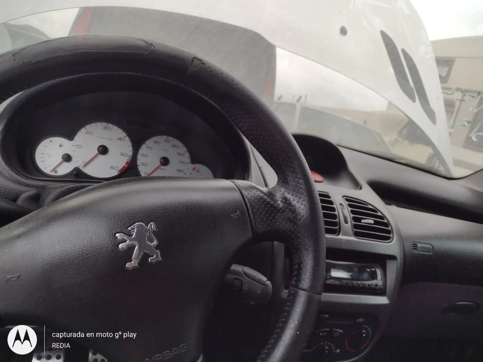 Foto de SALPICADERO PEUGEOT 206 1.4 HDi (68 CV / 50 KW) referencia 8203RY