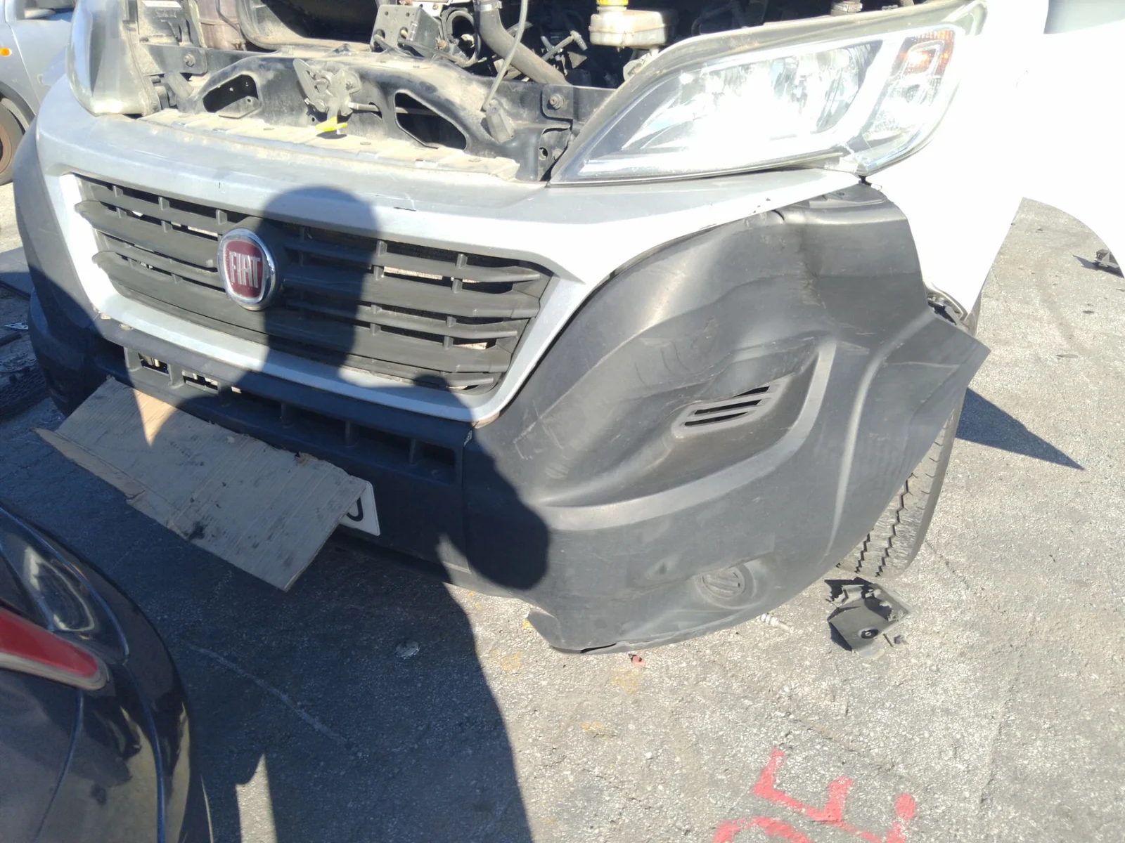 Foto de PARAGOLPES DELANTERO FIAT DUCATO 3 MAXI FURGÓN TS 35 (295) 2.3 JTD CAT (148 CV / 109 KW) referencia 735749743