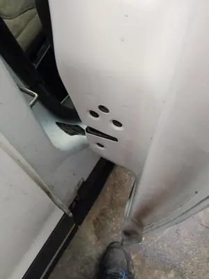 Foto de CERRADURA PUERTA DELANTERA DERECHA FORD TRANSIT COURIER (C4A) 1.5 TDCi CAT (95 CV / 70 KW) referencia BM5AA21812BG