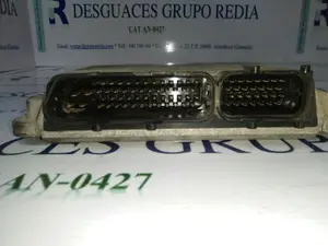 Foto de CENTRALITA MOTOR UCE AUDI A3 (8L) referencia 0281001728 foto 2