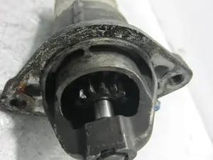 Foto de MOTOR ARRANQUE OPEL MERIVA 1.4 16V (90 CV / 66 KW) foto 3
