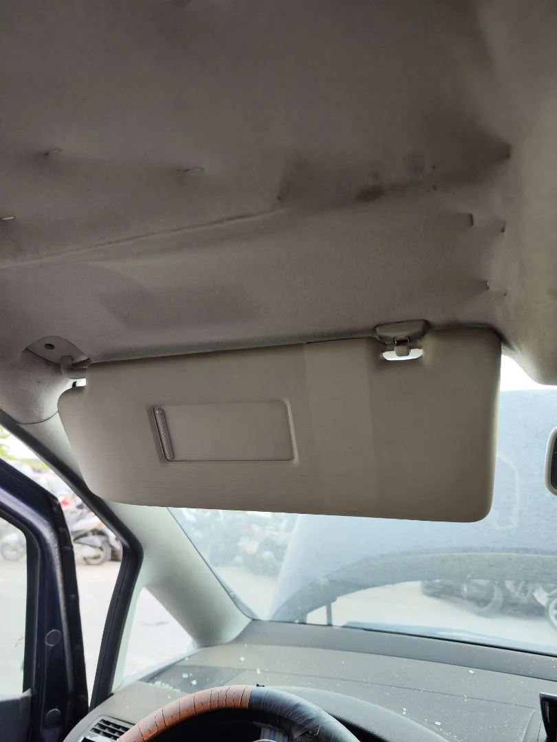 Foto de PARASOL IZQUIERDO VOLKSWAGEN SHARAN (7M6/7M9) 1.9 TDI (116 CV / 85 KW) referencia 7N0857551A FKZ