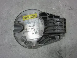 Foto de TAPA EXTERIOR COMBUSTIBLE CITROEN C3 1.4 HDi (68 CV / 50 KW) referencia 9638184280 foto 3