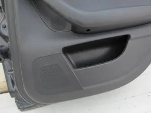 Foto de GUARNECIDO PUERTA TRASERA DERECHA AUDI A6 BERLINA (4F2) 4.2 V8 40V (335 CV / 246 KW) foto 3