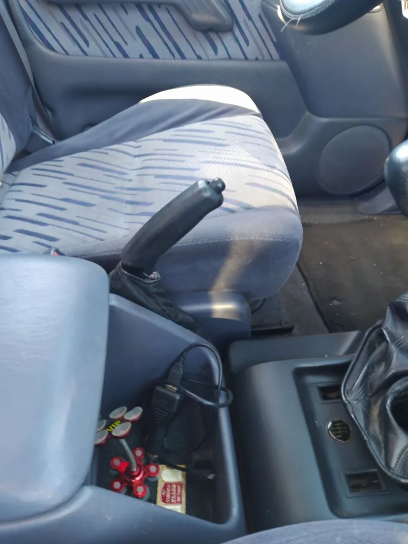 Foto de PALANCA FRENO TOYOTA LAND CRUISER (J9) 3.0 Turbodiesel (125 CV / 92 KW)