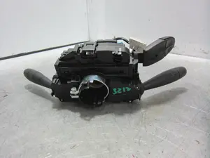 Foto de MANDO MULTIFUNCION CITROEN C3 1.4 (73 CV / 54 KW) referencia 96667323XT foto 4