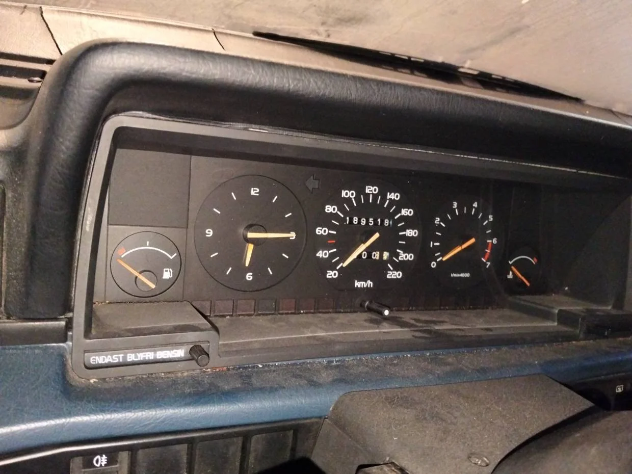 Foto de CUADRO INSTRUMENTOS VOLVO SERIE 740 BERLINA/FAMILIAR