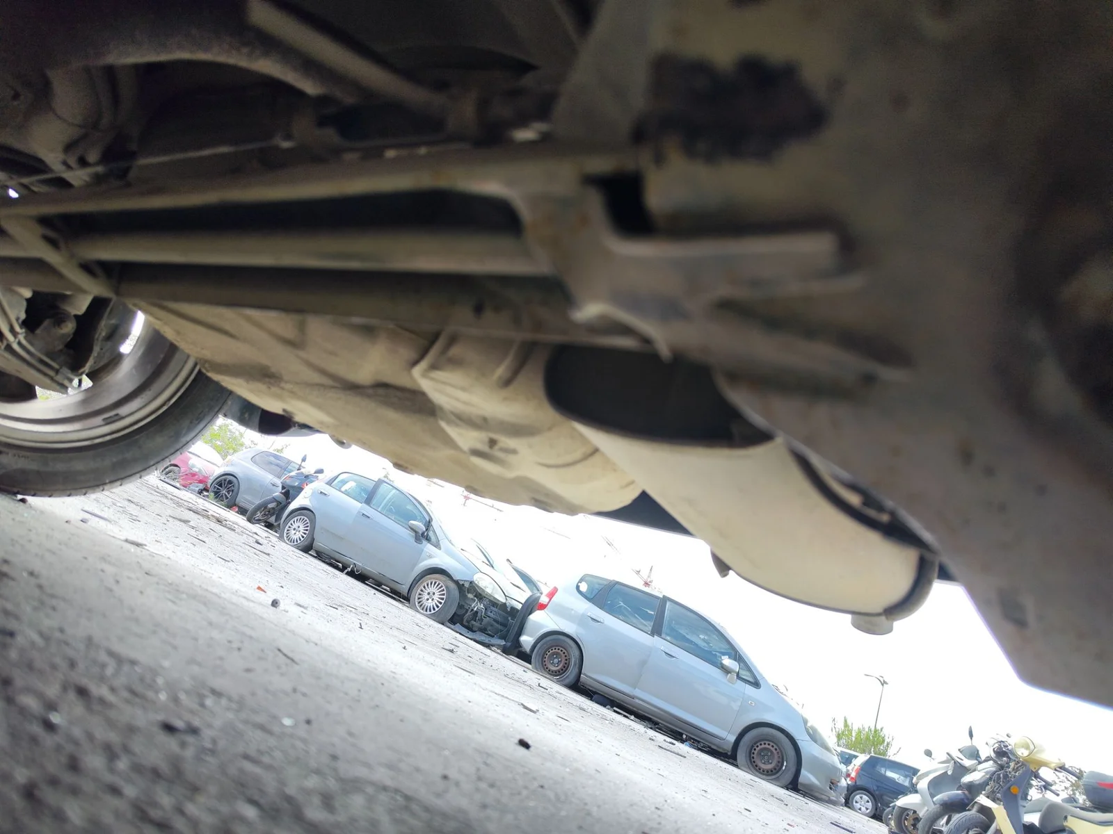 Foto de EJE TRASERO OPEL CORSA C 1.2 16V CAT (Z 12 XEP / LB4) (80 CV / 59 KW)