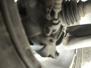 Foto de PINZA DE FRENO DELANTERA DERECHA PEUGEOT 207 CC CABRIO-COUPÉ 1.6 16V (120 CV / 88 KW)