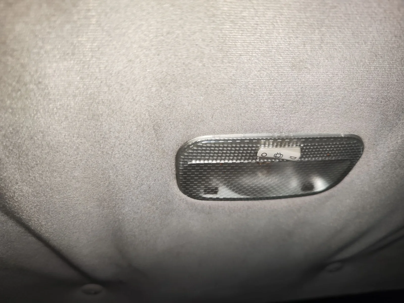 Foto de LUZ INTERIOR PEUGEOT 308 SW 1.6 HDi FAP CAT (9HZ / DV6TED4) (109 CV / 80 KW) referencia 9652262880