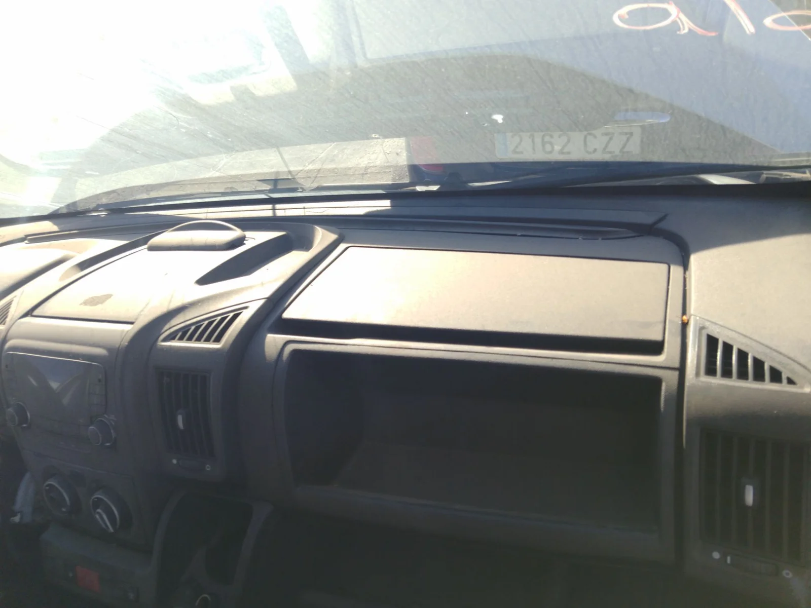 Foto de SALPICADERO FIAT DUCATO 3 MAXI FURGÓN TS 35 (295) 2.3 JTD CAT (148 CV / 109 KW)