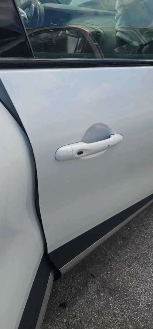 Foto de MANETA EXTERIOR DELANTERA DERECHA RENAULT CAPTUR I 1.5 dCi Diesel FAP (110 CV / 81 KW)