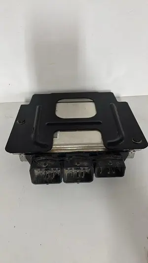 Foto de CENTRALITA MOTOR UCE CITROEN C4 PICASSO 2.0 HDi FAP (150 CV / 110 KW) referencia 9677563880 foto 2