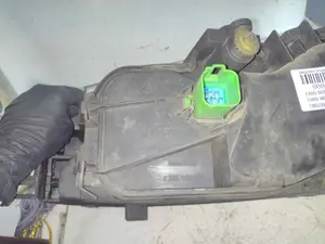 Foto de FARO DERECHO FORD MONDEO TURNIER (GE) 2.0 TDCi CAT (131 CV / 96 KW) referencia 1305239177 foto 2
