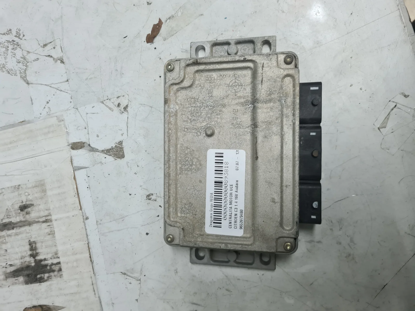 Foto de CENTRALITA MOTOR UCE CITROEN C3 1.4 16V (88 CV / 65 KW) referencia 9653979480