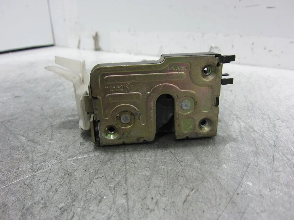 Foto de CERRADURA PUERTA DELANTERA DERECHA RENAULT ESPACE /GRAND ESPACE (JE0) 1.9 dTi Diesel CAT (98 CV / 72 KW) referencia 7701034394