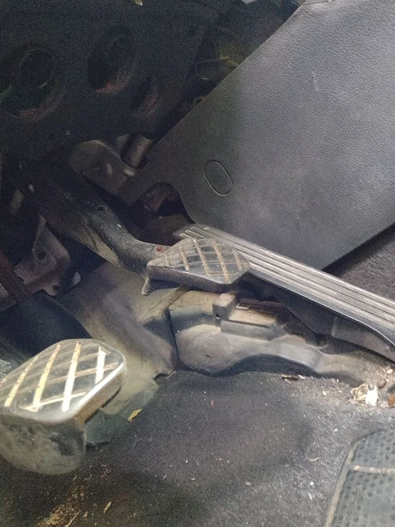 Foto de PEDAL FRENO VOLKSWAGEN GOLF PLUS V (5M1) 1.9 TDI (105 CV / 77 KW)