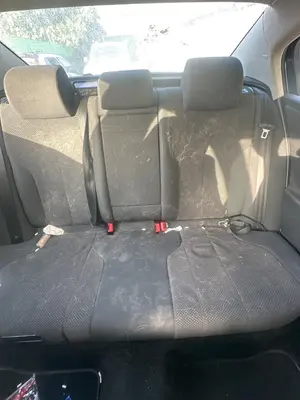 Foto de ASIENTO TRASERO MEDIO VOLKSWAGEN PASSAT BERLINA (3C2) 2.0 TDI (140 CV / 103 KW)