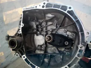 Foto de CAJA CAMBIOS PEUGEOT 208 1.2 12V e-VTi (82 CV / 60 KW) referencia 20A704 foto 3