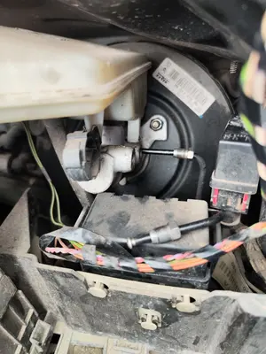 Foto de SERVOFRENO PEUGEOT 207 1.4 16V CAT (KFU / ET3J4) (88 CV / 65 KW) referencia 4535W0