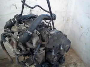 Foto de MOTOR COMPLETO FORD FOCUS FAMILIAR (CAK) 1.8 TDDI Turbodiesel CAT (90 CV / 66 KW) referencia C9DB foto 13