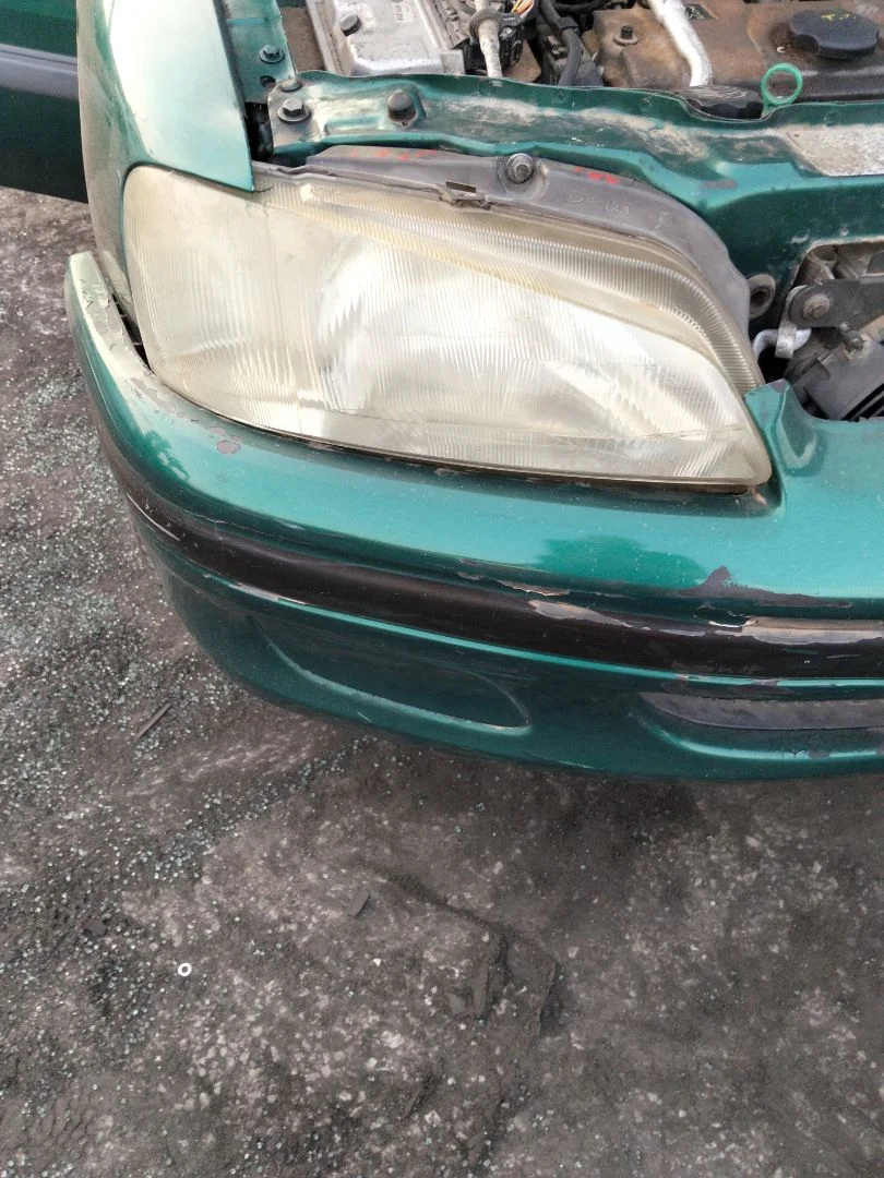 Foto de FARO DERECHO PEUGEOT 106 (S2) 1.1 (60 CV / 44 KW)