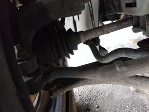 Foto de BRAZO SUSPENSION DELANTERO IZQUIERDO CITROEN C3 1.4 HDi (68 CV / 50 KW)