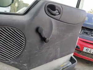 Foto de MANETA ELEVALUNAS DELANTERA DERECHA FORD TRANSIT COMBI (FY) 2.0 TD CAT (75 CV / 55 KW)