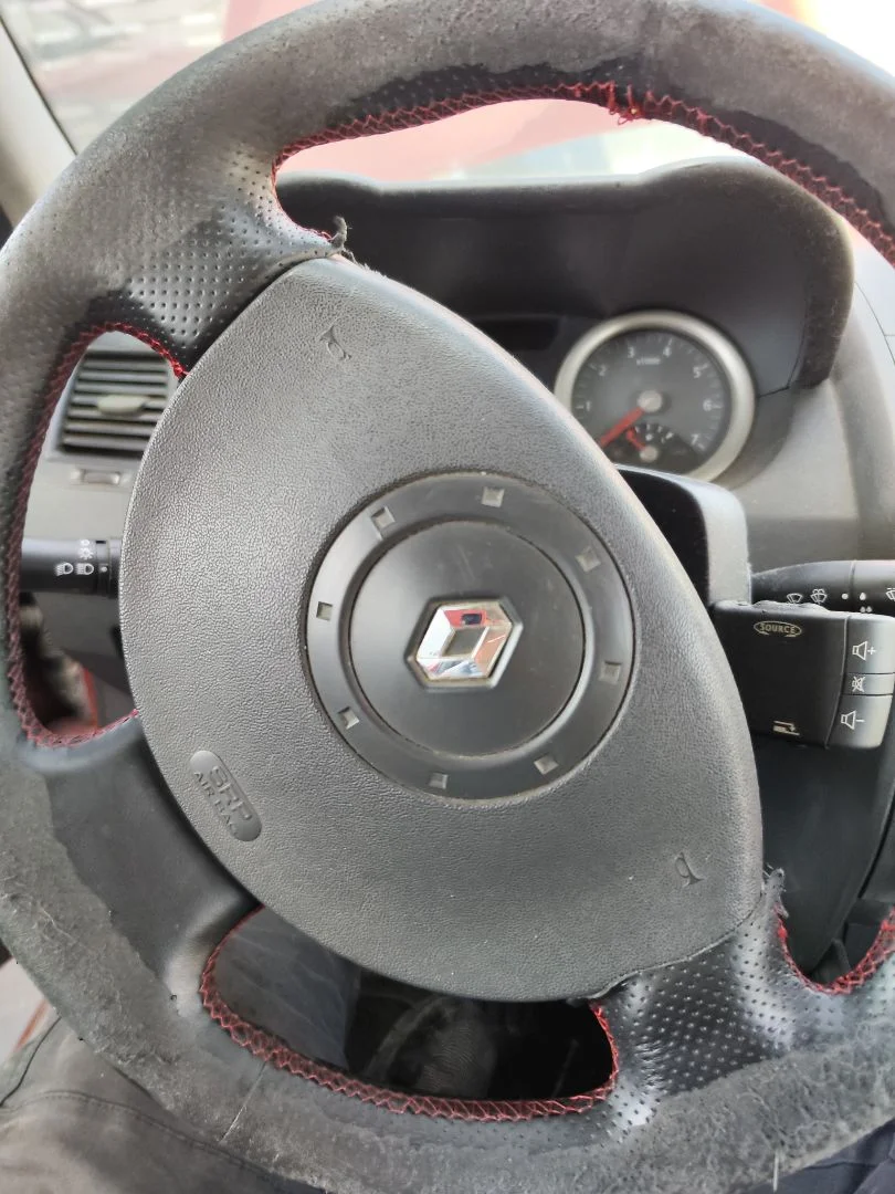 Foto de AIRBAG DELANTERO IZQUIERDO RENAULT MEGANE II BERLINA 3P 1.9 dCi Diesel (120 CV / 88 KW)