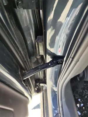 Foto de RETENEDOR PUERTA AUDI A6 AVANT (4GD) 2.0 16V TDI (190 CV / 140 KW) referencia 4G0837249A