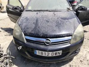 Foto de MORRO COMPLETO OPEL ASTRA H GTC 1.9 CDTI (120 CV / 88 KW)