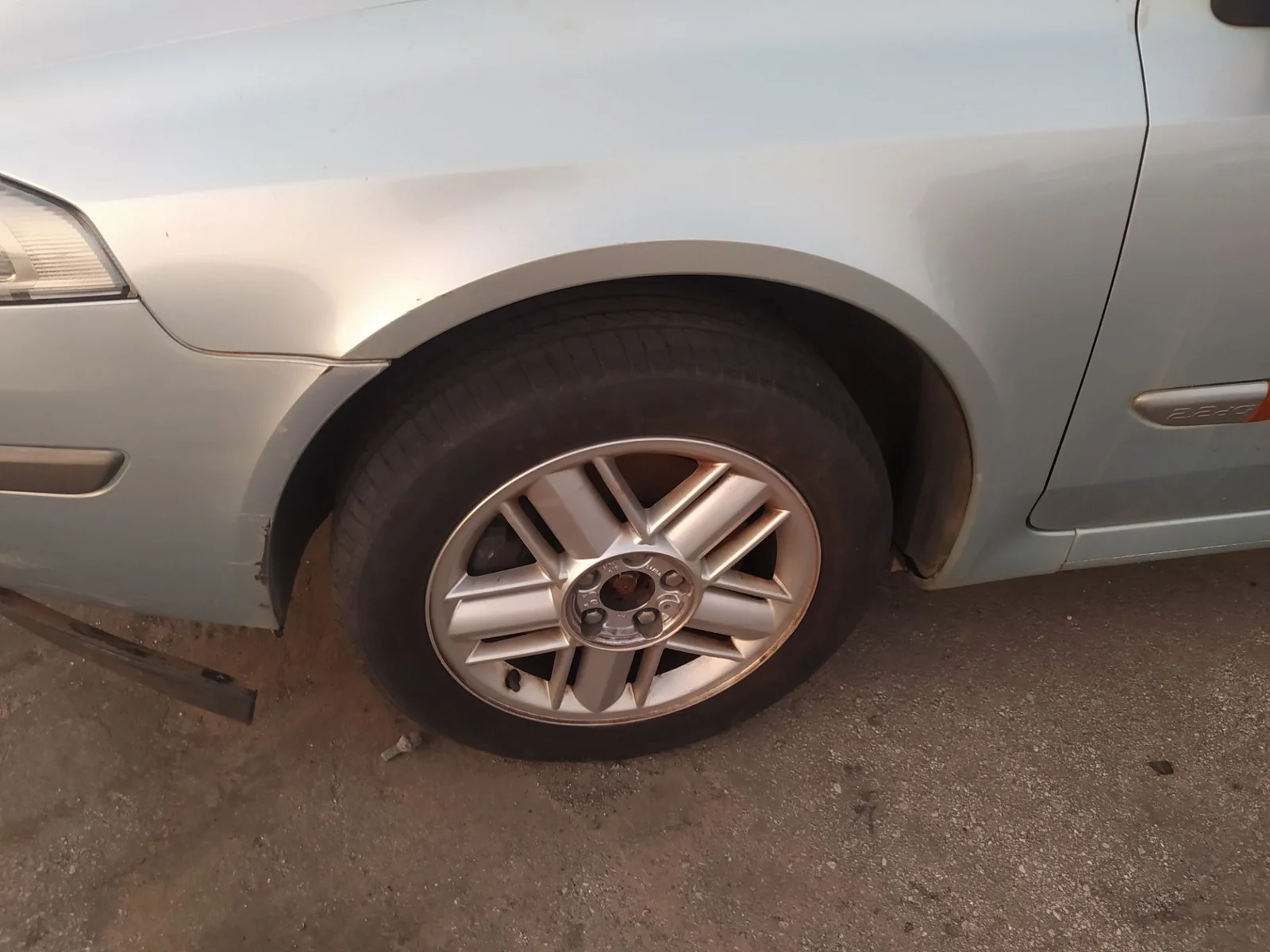 Foto de MANGUETA DELANTERA IZQUIERDA RENAULT LAGUNA II (BG0) 2.2 dCi Turbodiesel (150 CV / 110 KW) referencia 8200322078