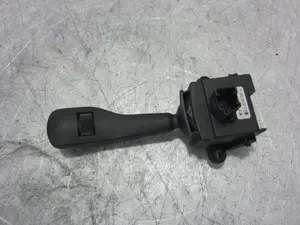 Foto de MANDO LIMPIA BMW SERIE 3 BERLINA (E46) 2.0 16V Diesel CAT (136 CV / 100 KW) referencia 8363664I foto 4