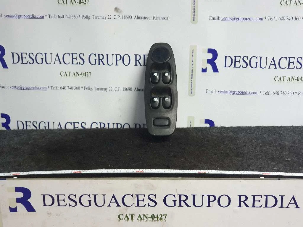 Foto de MANDO ELEVALUNAS DELANTERO IZQUIERDO HYUNDAI ACCENT (LC) referencia 620W10270