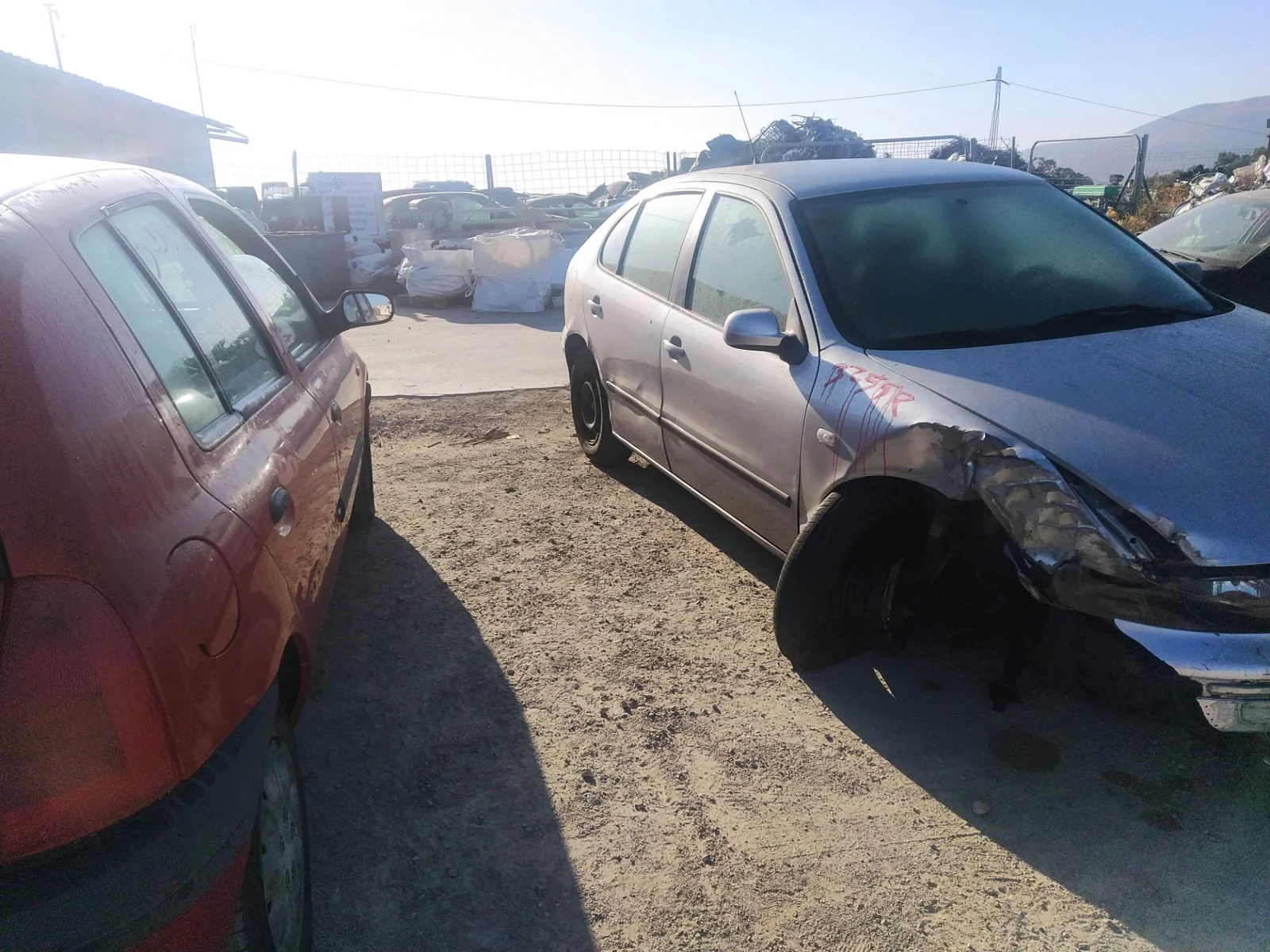 Foto de PUERTA DELANTERA DERECHA SEAT LEON (1M1) 1.6 (101 CV / 74 KW) referencia 1M0831056N