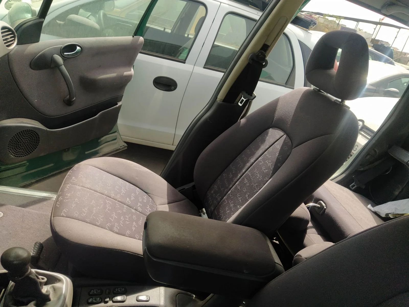 Foto de CINTURON SEGURIDAD DELANTERO DERECHO MERCEDES-BENZ CLASE A (BM 168) 1.6 CAT (102 CV / 75 KW) referencia A1688603285 FKZ
