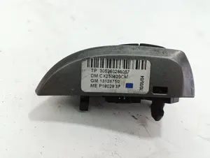Foto de MANDO VOLANTE OPEL ASTRA H GTC referencia 13126750 foto 2